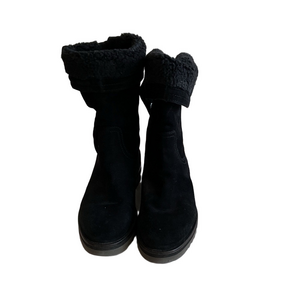 Cozy Black Winter Boots for Women